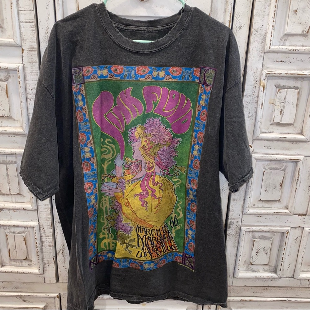 Urban Outfitters Pink Floyd band tee